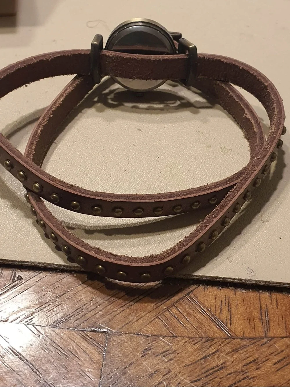 🦋10/$20🦋 Bronze/Yellow Studded Leather Double Loop Women's Watch.
